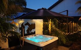 Boutique Luxury Escape! Supreme Location